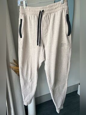 MUNICIPAL Sport Utility Gear Tech Joggers Mens Oatmeal Heather Gray Sweatpants